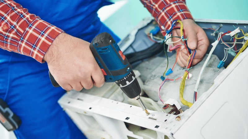 Evren İtimat İtimat çamaşır makinesi kart tamiri – Su almama arızası orijinal parça ile giderildi. - Teknik servis örneği